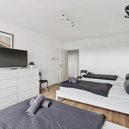 Monteur - Fuer Bis Zu 6 Personen In 63454 - Hu11