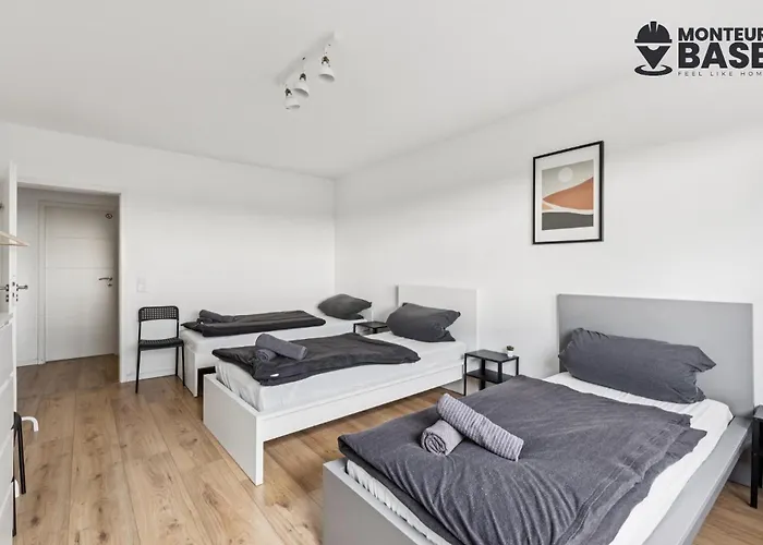 Monteur - Fuer Bis Zu 6 Personen In 63454 - Hu11 *